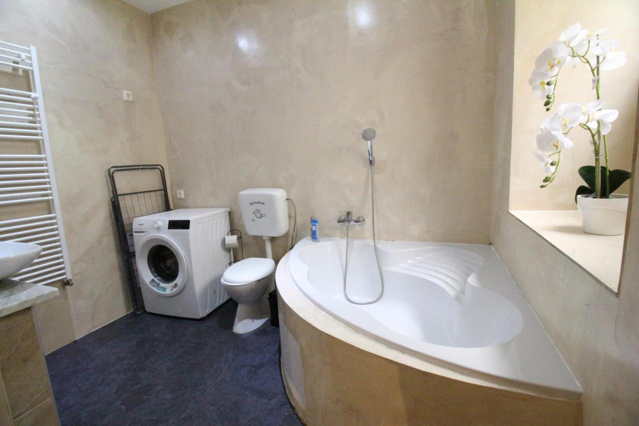 Private Double Bedroom Rf2 Вена Экстерьер фото